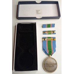 Ensemble 1 Médaille + 2 Barrettes en écrin Médaille commémorative O.N.U. Guerre du Liban