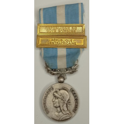 Médaille d'Outre-Mer + Agraphes "République de Côte d'Ivoire" et "République Centrafricaine"