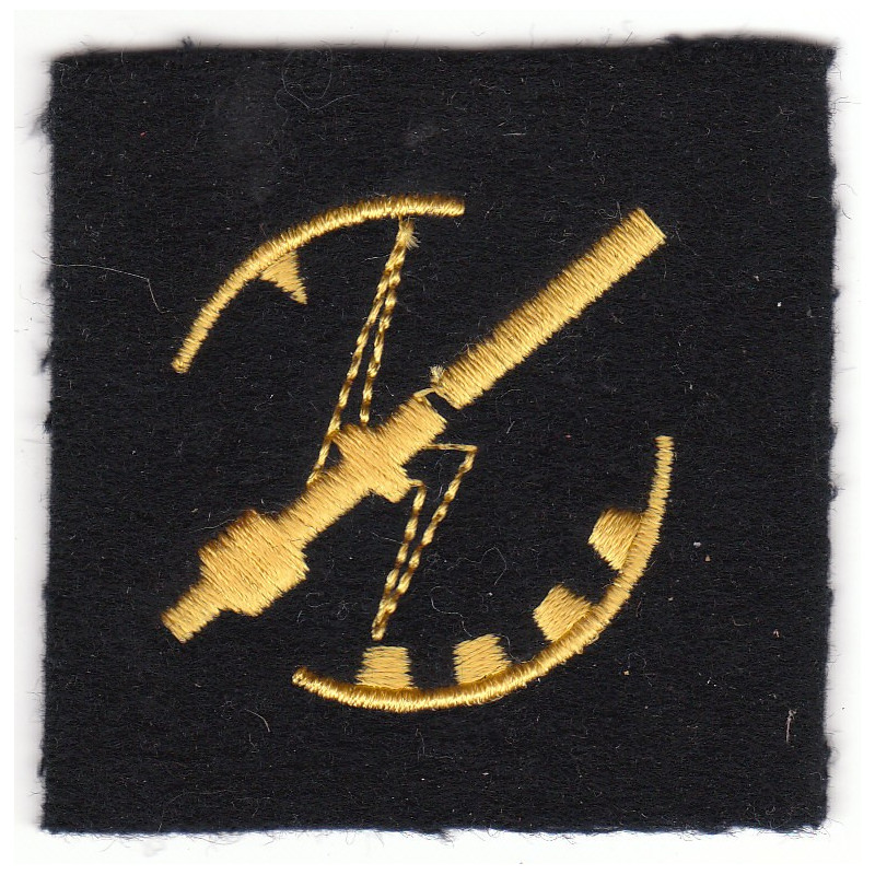 Insigne de spécialité tissu Marine Nationale: Mécanicien d'armement Officier-marinier